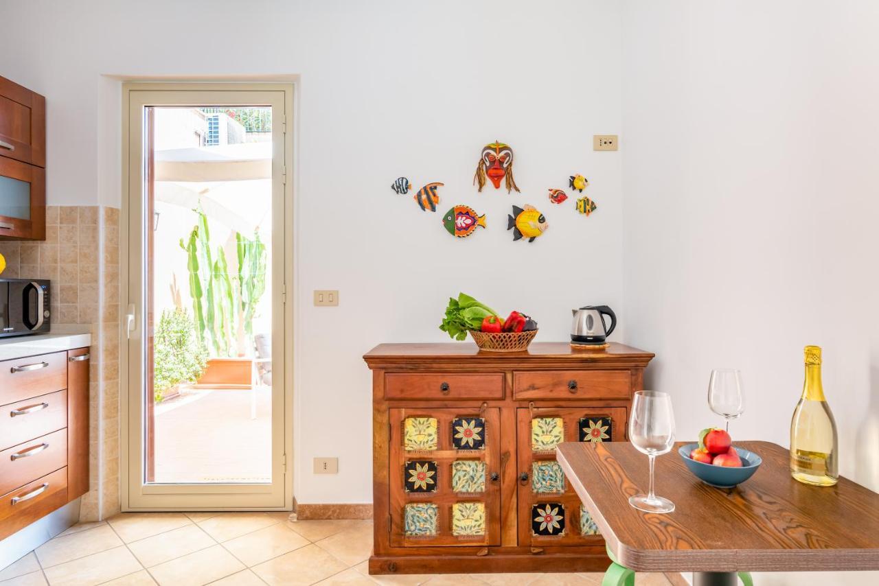Taormina Panoramic Apartment With Parking מראה חיצוני תמונה
